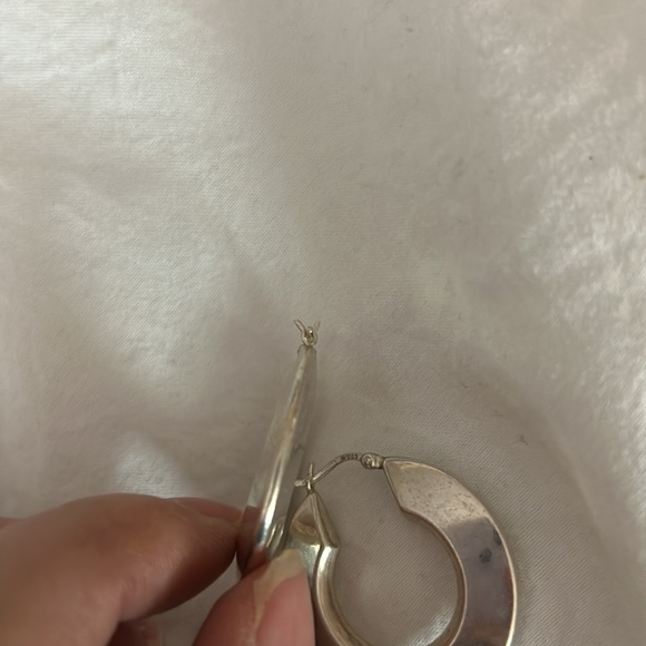 Elegant Vintage 925 Sterling Silver Hoop Earrings - Picture 10 of 11